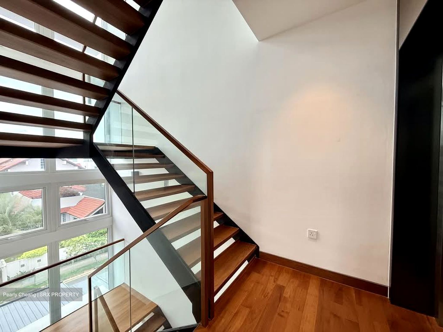 Lorong L Telok Kurau (D15), Terrace #556972831